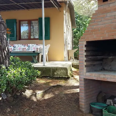 Lantgård Rebua Porto Azzurro
