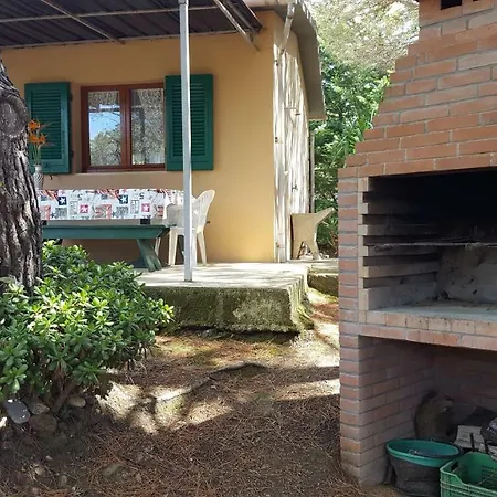 Lantgård Rebua Porto Azzurro