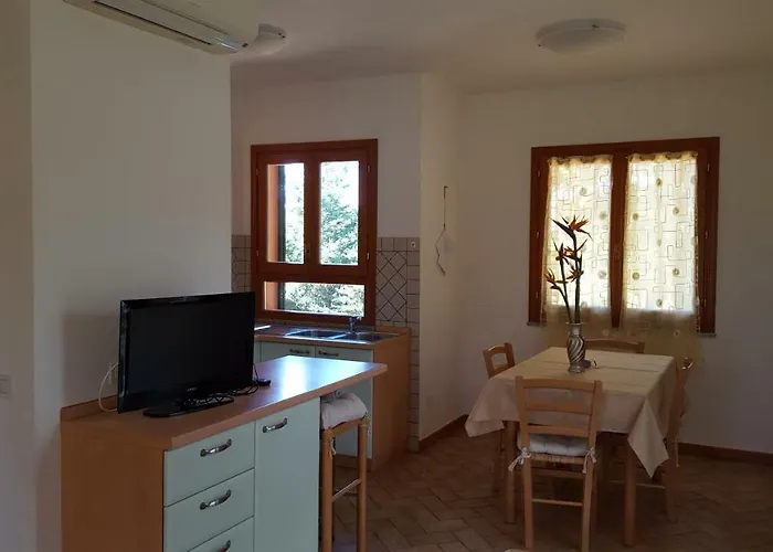 Rebua * Порт-Аццурро