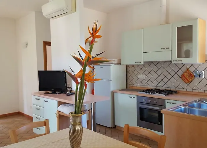 Rebua Порт-Аццурро