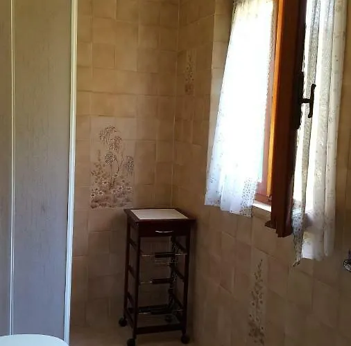 Rebua Порт-Аццурро